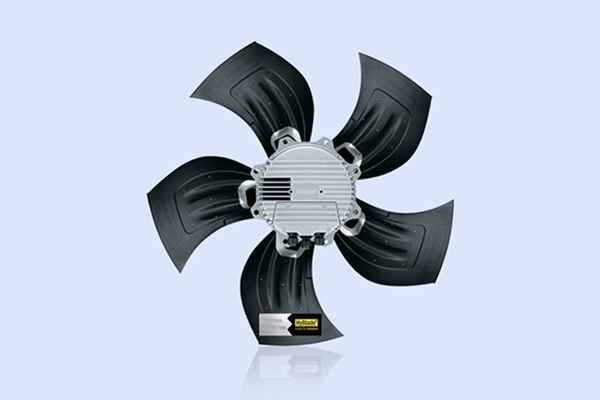 Axialventilator für effiziente Luftförderung bei geringer Einbautiefe – ideal für Klima-, Kälte- und Lüftungstechnik
